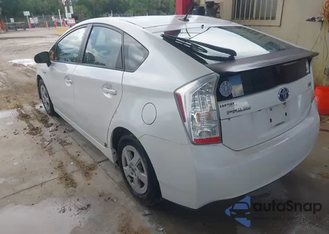 2011 Toyota Prius Three from USA, damaged, VIN JTDKN3DU1B5346895
